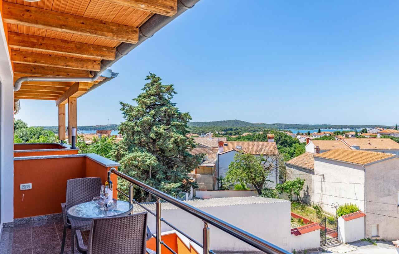 Apartments Larst Medulin Exterior foto