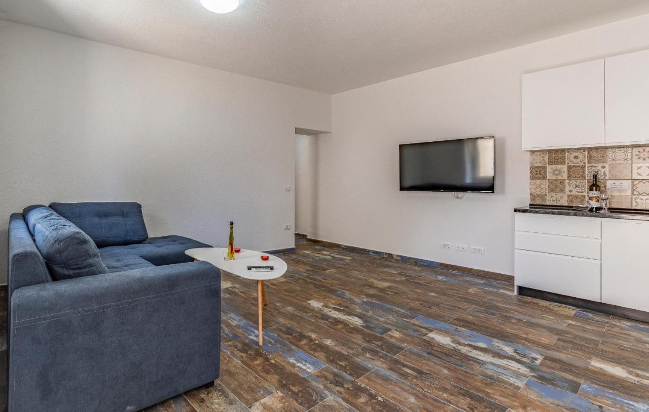 Apartments Larst Medulin Exterior foto
